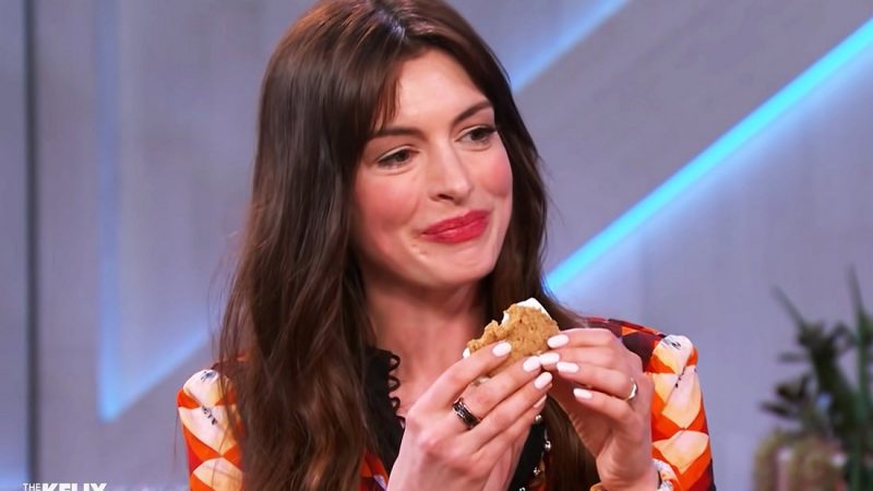 People are loving Anne Hathaway's 'Genius' way to eat a cupcake