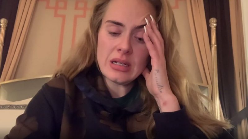 Adele breaks down in tears delaying concerts one day before residency