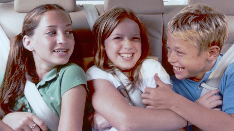 Study suggests first born kids are smarter than their younger siblings 