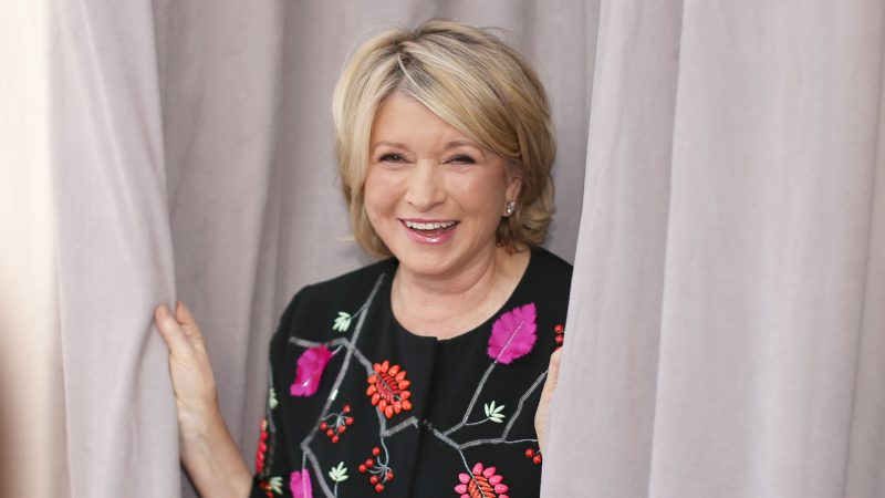 ‘I like that picture!’ Martha Stewart takes to the cover of Sports Illustrated Swimsuit Issue