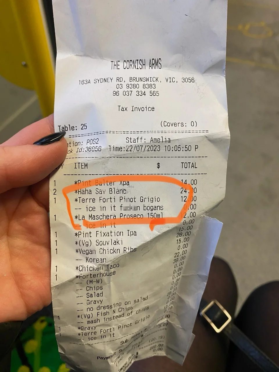 Waiter’s rude comment somehow makes its way onto a customer's receipt 